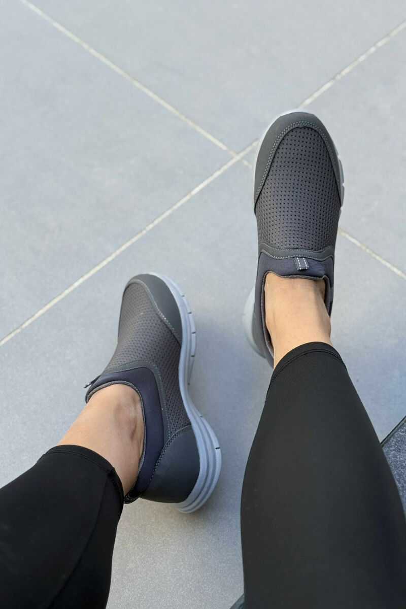 SIMPLE EVERYDAY SLIP ON WOMEN SNEAKERS GREY/GRI - 6