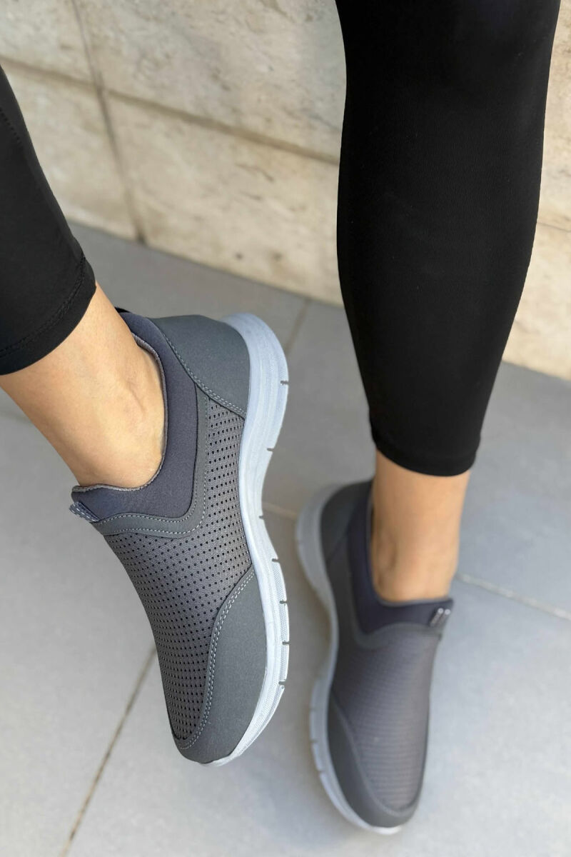 SIMPLE EVERYDAY SLIP ON WOMEN SNEAKERS GREY/GRI - 3