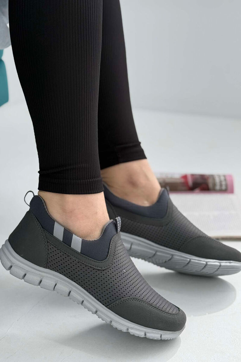 SIMPLE EVERYDAY SLIP ON WOMEN SNEAKERS GREY/GRI - 3