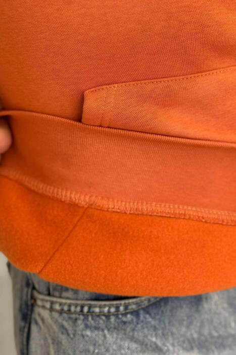 SIMPLE FLUFFY MEN HOODIE IN ORANGE COLOR - 2