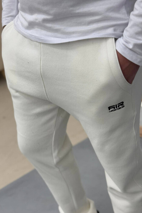 SIMPLE FLUFFY MEN SWEATPANTS IN CREAM COLOR - 4