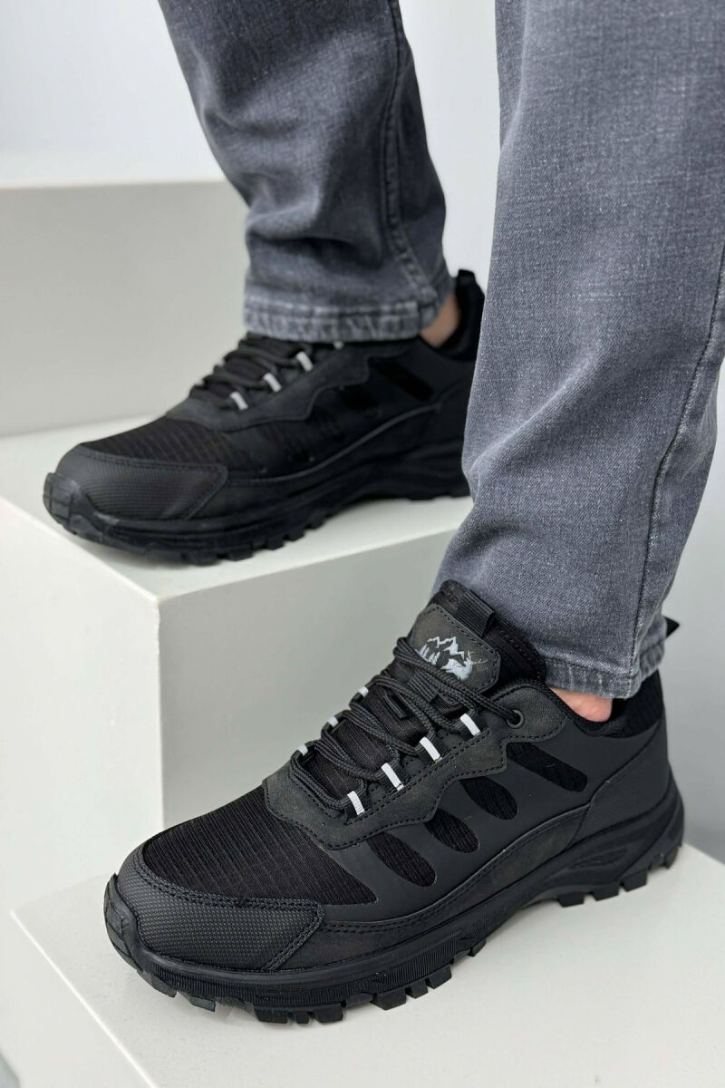 SIMPLE LACING TRAIL MEN SNEAKERS BLACK/ E ZEZE - 6