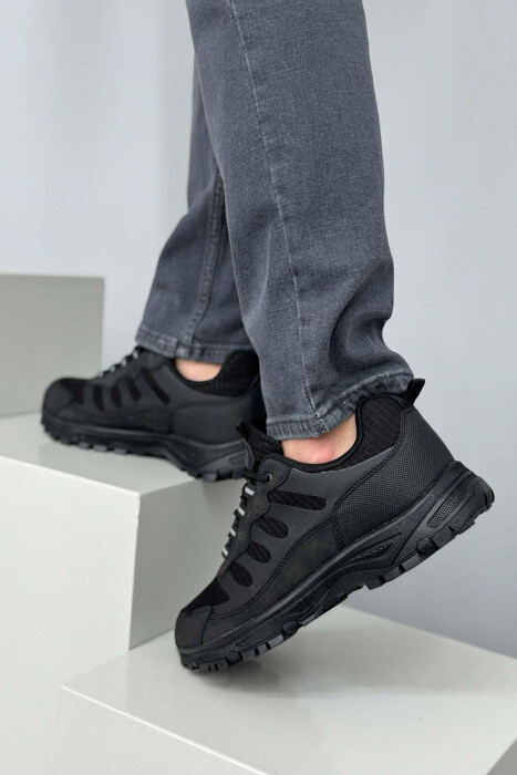 SIMPLE LACING TRAIL MEN SNEAKERS BLACK/ E ZEZE - 7