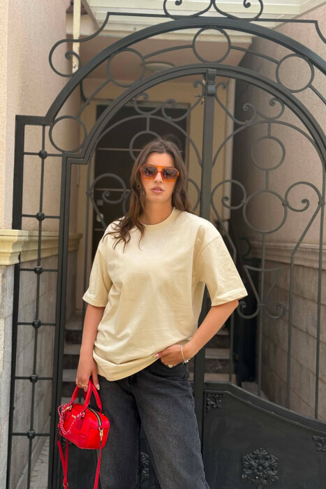 SIMPLE ONE COLOR WOMAN T-SHIRT + 6 PAIR SOCKS BEIGE/BEZHE - KLAUDIO FASHION