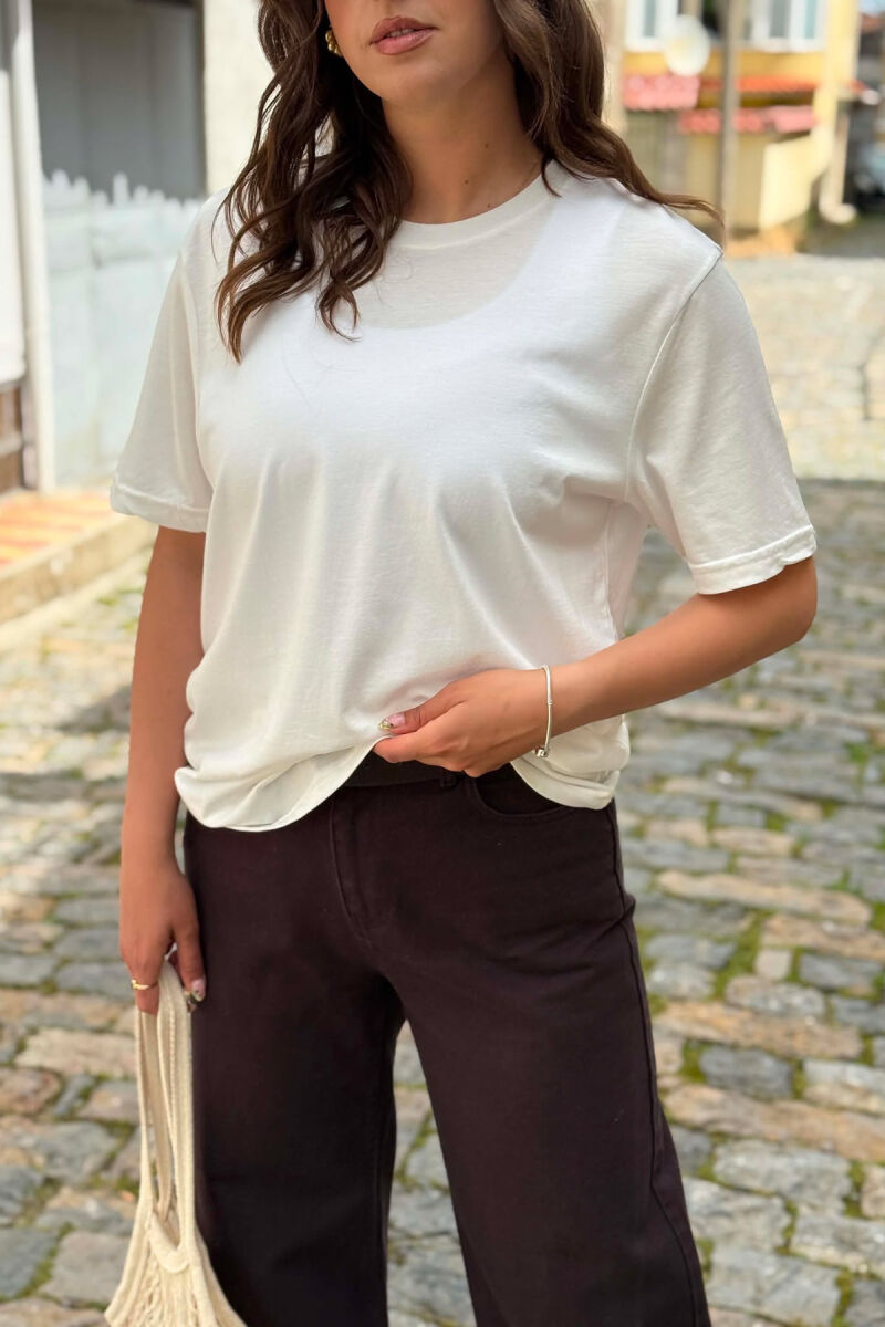 SIMPLE ONE COLOR WOMAN T-SHIRT + 6 PAIR SOCKS WHITE-E BARDHE - 7