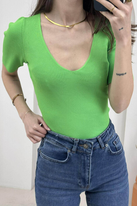 SIMPLE ONE COLOR WOMEN T-SHIRT LIGHT GREEN/JEZB - 3