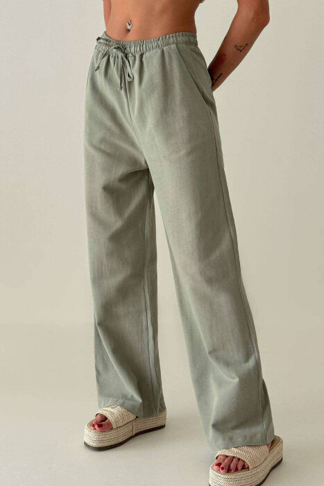 SIMPLE WOMEN TROUSERS IN GREEN COLOR 