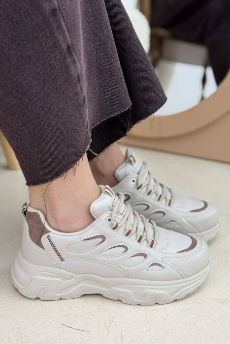 SIMPLE PLATFORM LACING WOMEN SNEAKERS BEIGE/BEZHE - KLAUDIO FASHION