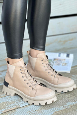 SIMPLE PLATFORM WOMAN CREW BOOTS BEIGE/BEZHE 