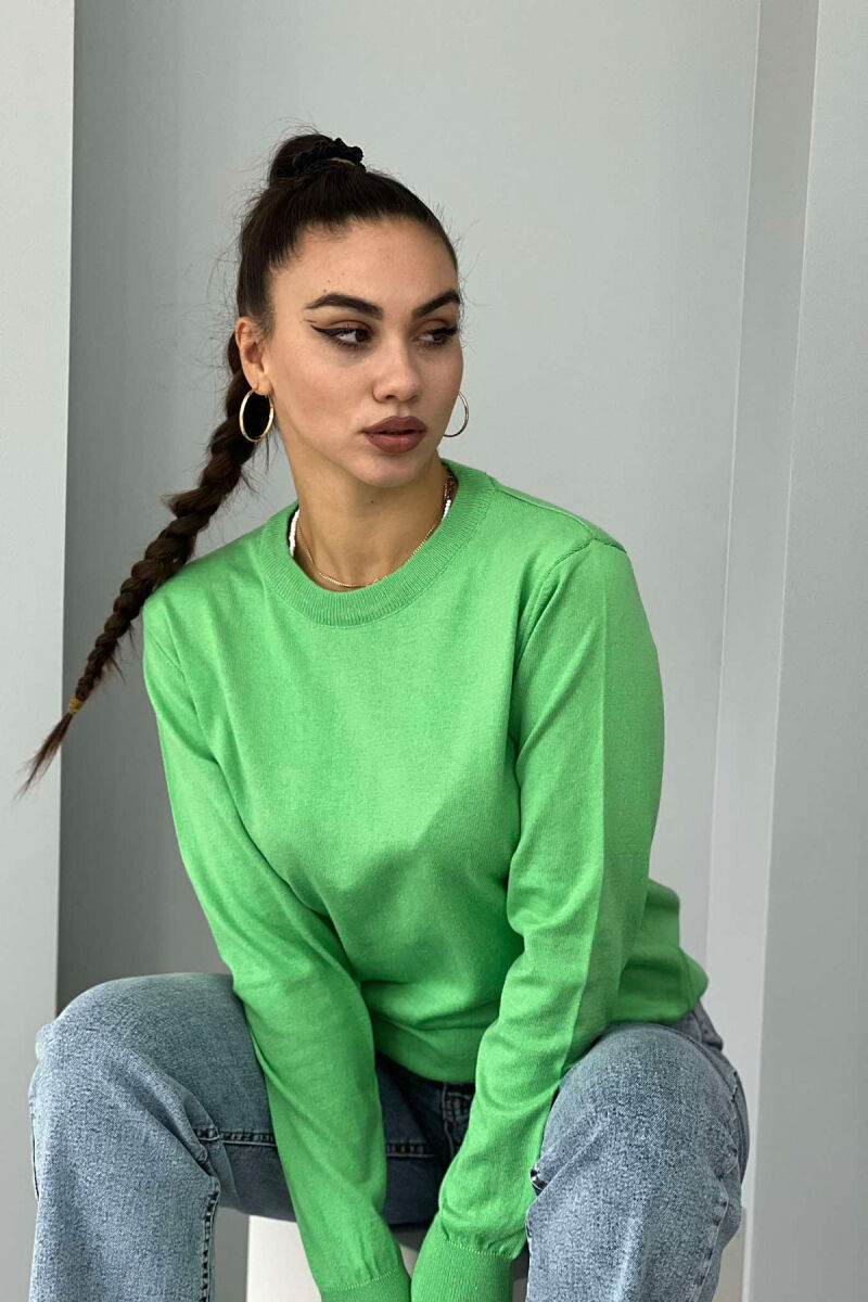 SIMPLE ROUND NECK WOMEN SWEATER LIGHT GREEN/JEZB - 3