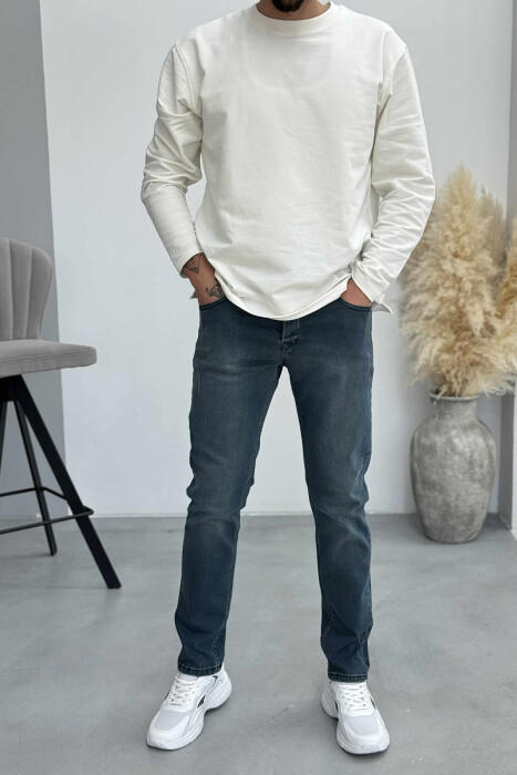 XHINSE ME GËRVISHTJE TË THJESHTA PËR MESHKUJ NË NGJYRË BLU TË ZBARDHUR - KLAUDIO FASHION