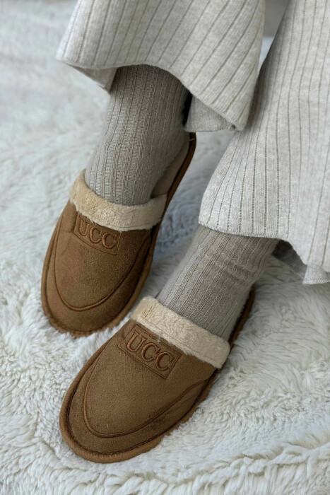 SIMPLE SMALL LOGO WOMEN SLIPPERS BROWN/KAFE - 