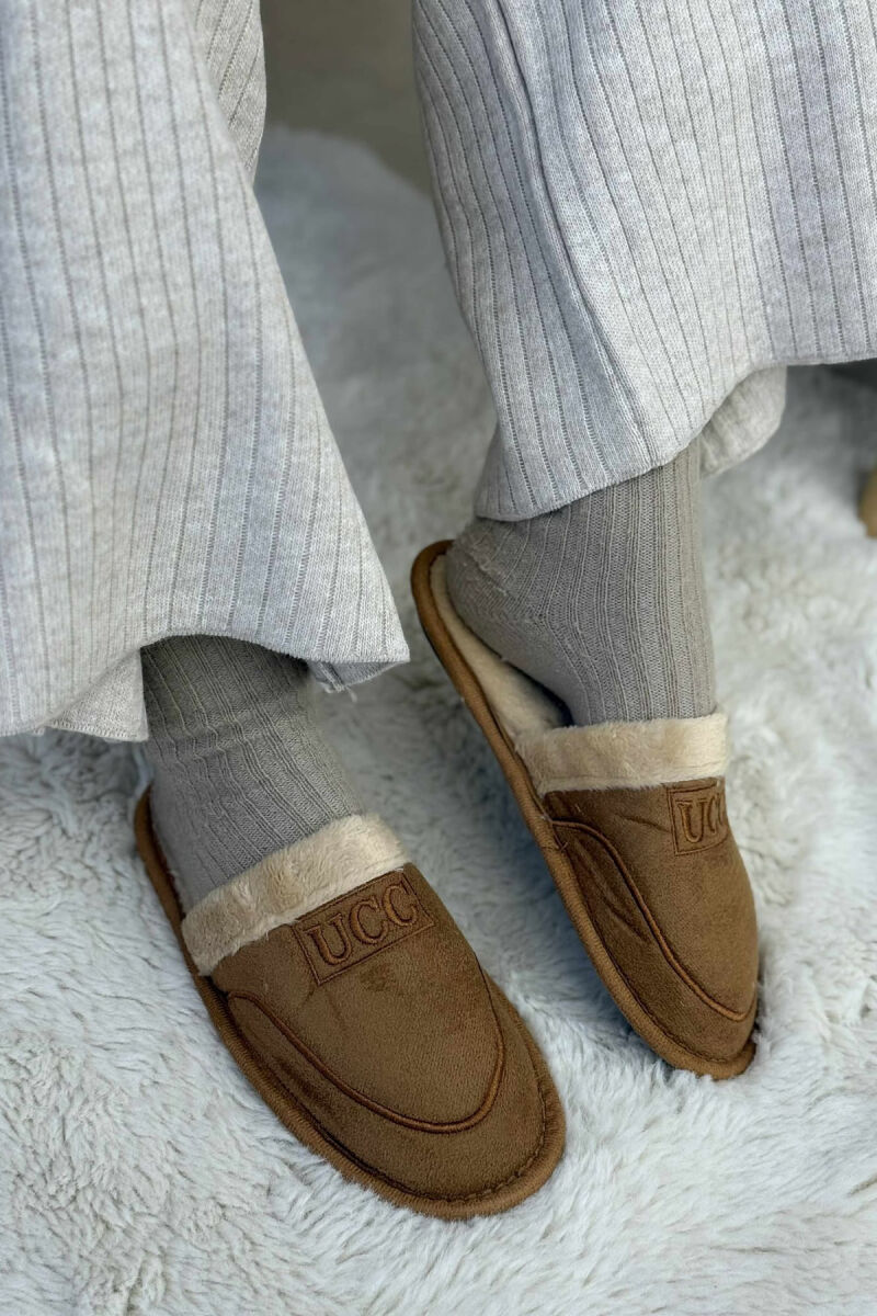 SIMPLE SMALL LOGO WOMEN SLIPPERS BROWN/KAFE - 2