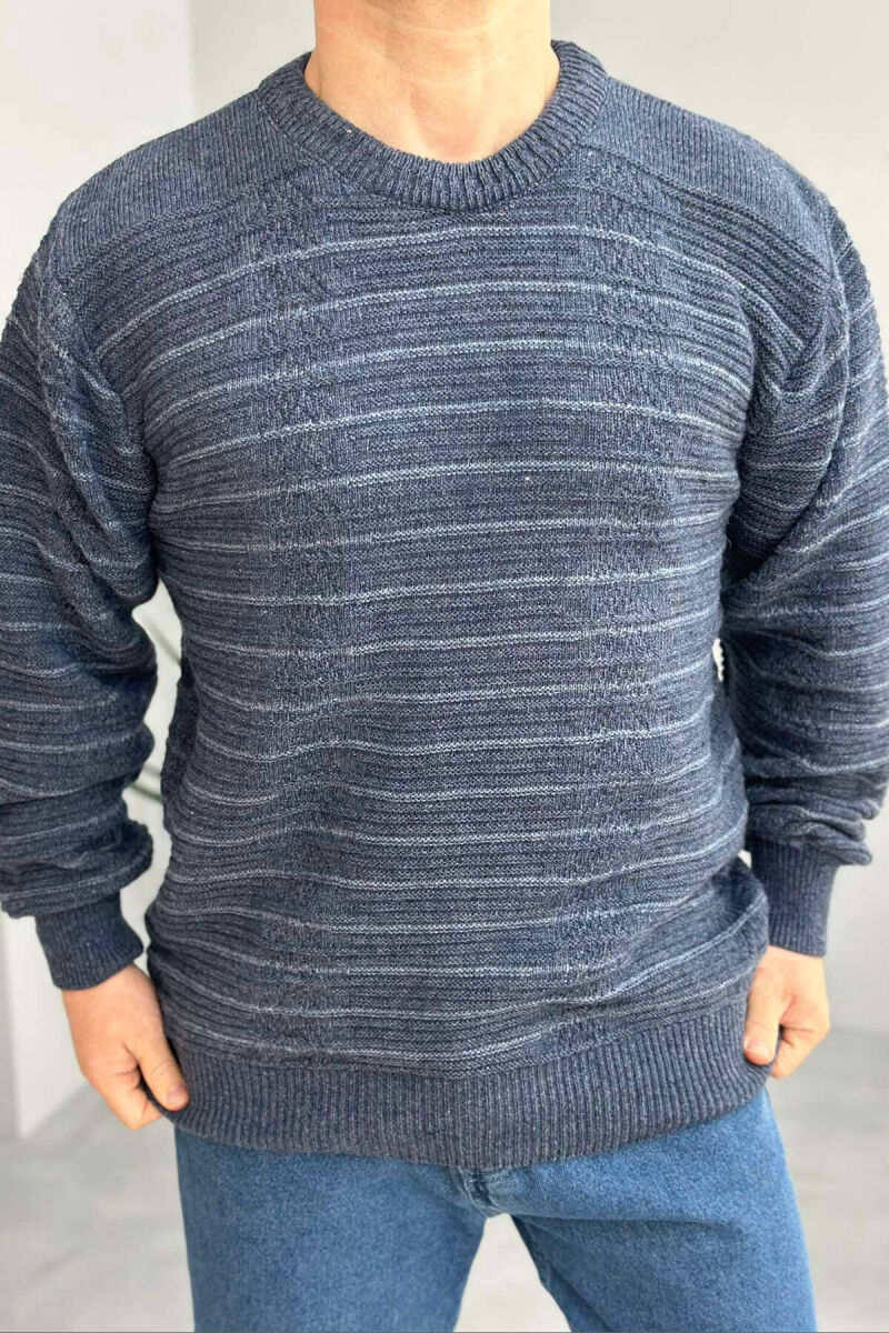 SIMPLE STRIPED MEN SWEATER IN BLUE COLOR - 1