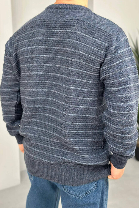 SIMPLE STRIPED MEN SWEATER IN BLUE COLOR - 2