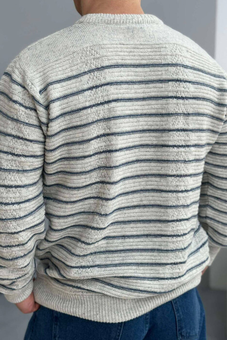 SIMPLE STRIPED MEN SWEATER IN LIGHT GREY COLOR - 2