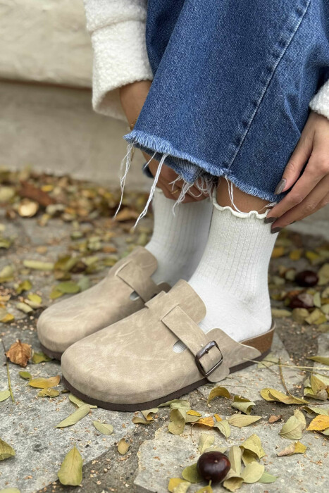 SIMPLE SUEDE WOMEN UGG BEIGE/BEZHE - KLAUDIO FASHION