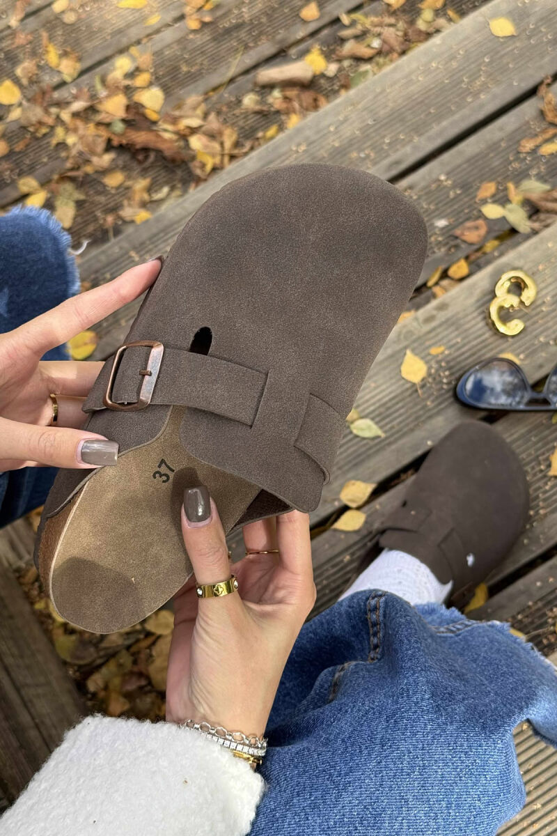 SIMPLE SUEDE WOMEN UGG DARK BROWN/KAE - 3