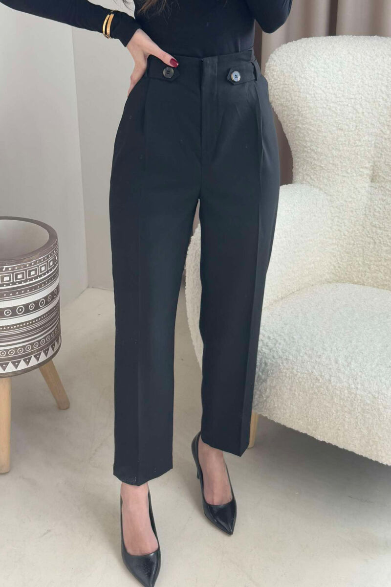 SIMPLE WOMAN TROUSERS IN BLACK COLOR - 4