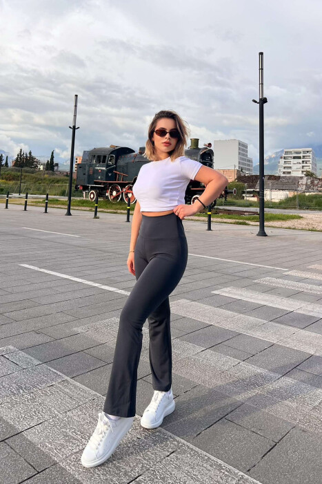 SIMPLE WOMAN LEGGINGS IN DARK GREY COLOR 