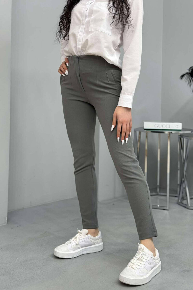 SIMPLE WOMEN TROUSERS IN GREY COLOR - 4