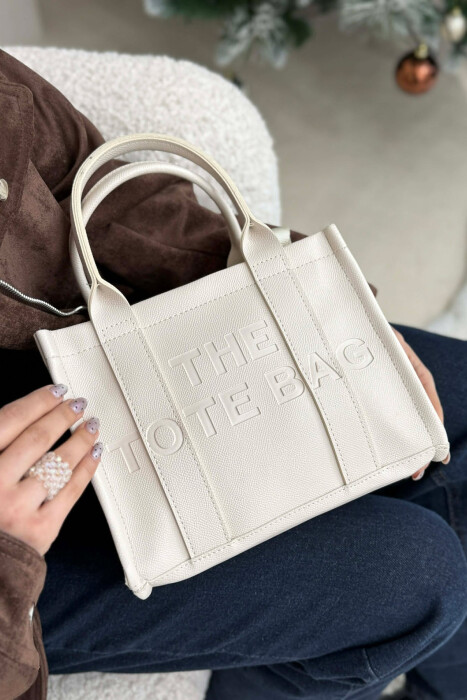 ÇANTE E THJESHTE LEKURE ME SHKRIME PER FEMRA NE NGJYRE KREM 