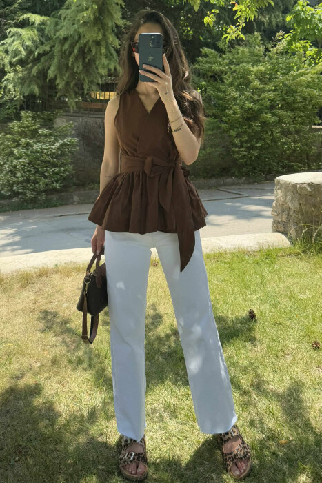 SLEEVELESS ONE COLOR LACING DETAIL WOMEN SHIRT BROWN/KAFE 
