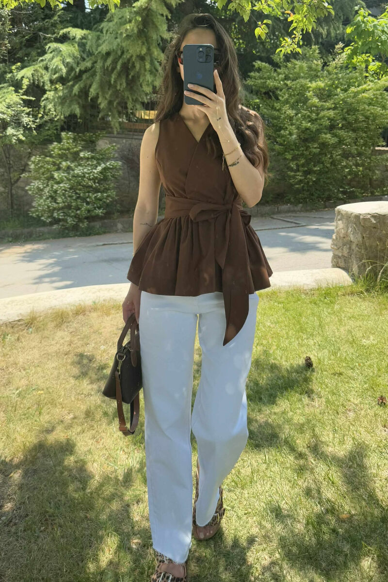 SLEEVELESS ONE COLOR LACING DETAIL WOMEN SHIRT BROWN/KAFE - 2