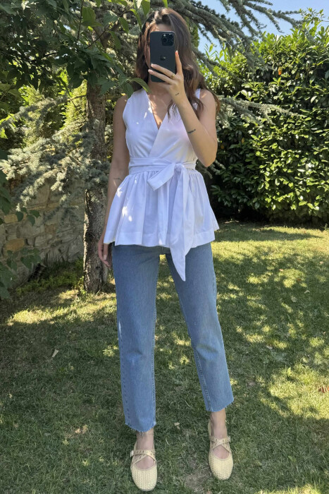 SLEEVELESS ONE COLOR LACING DETAIL WOMEN SHIRT WHITE-E BARDHE 