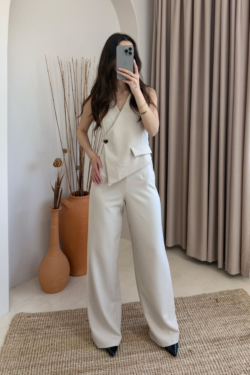 SLEVEELESS ONE COLOR WOMEN JUMPSUIT BEIGE/BEZHE - 2