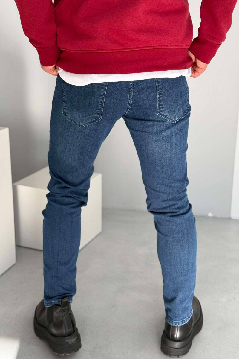 SLIM FIT SIMPLE MEN JEANS IN BLUE COLOR - 3