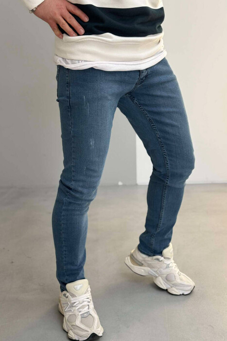 SLIM FIT ONE COLOR MEN JEANS IN LIGHT BLUE COLOR - 2