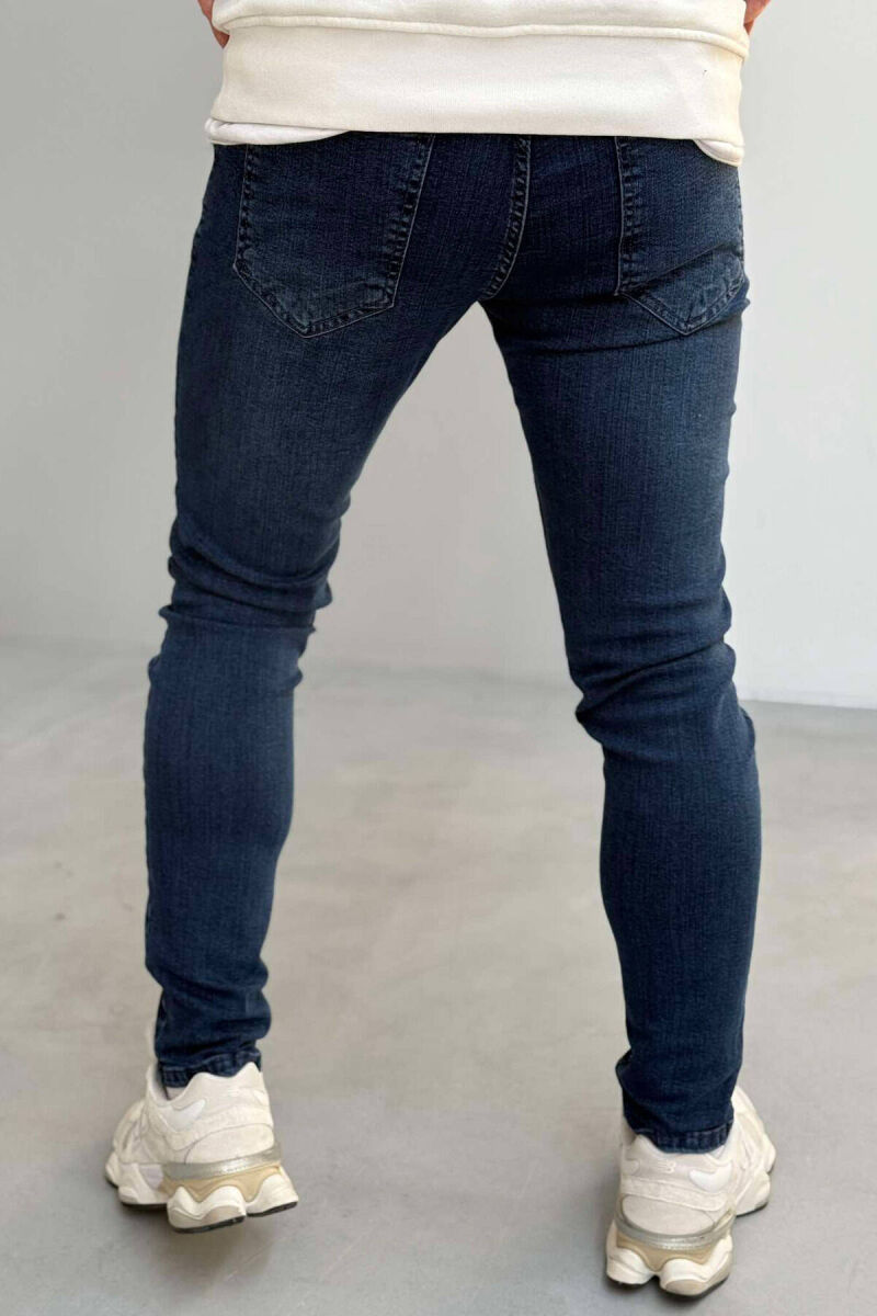 SLIM FIT SIMPLE MEN JEANS IN BLUE COLOR - 2