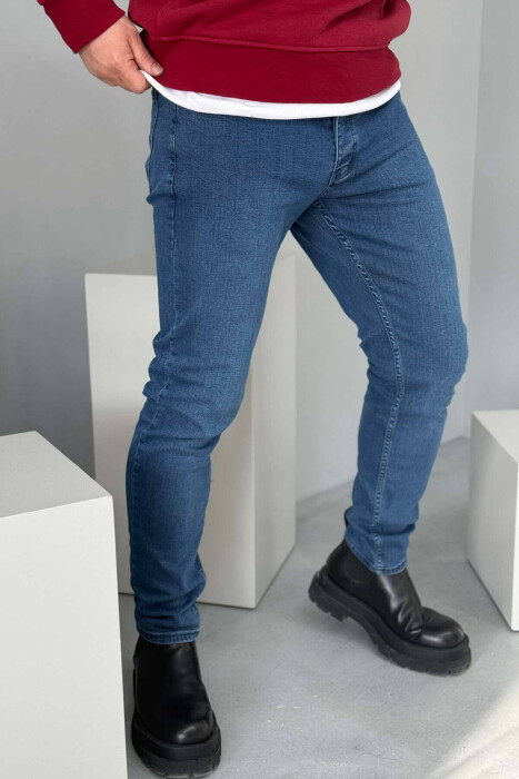 SLIM FIT SIMPLE MEN JEANS IN LIGHT BLUE COLOR - 2