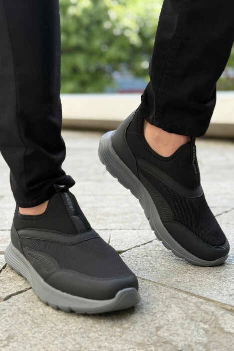 SLIP ON EVERYDAY SIMPLE MEN SNEAKERS BLACK-GREY/ZEGR 