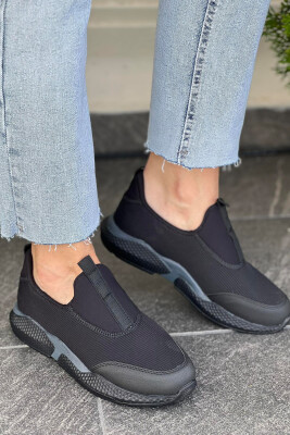 SLIP ON WOMEN SNEAKERS BLACK-GREY/ZEGR 