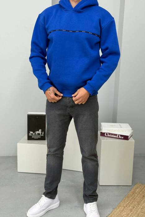 HOODIE NJE NGJYRESHE ME PUSH DHE DETAJE TE VOGLA PER MESHKUJ NE NGJYRE BLU 