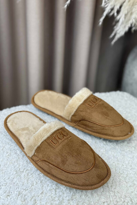 SMALL LOGO SIMPLE MEN SLIPPERS BROWN/KAFE - 