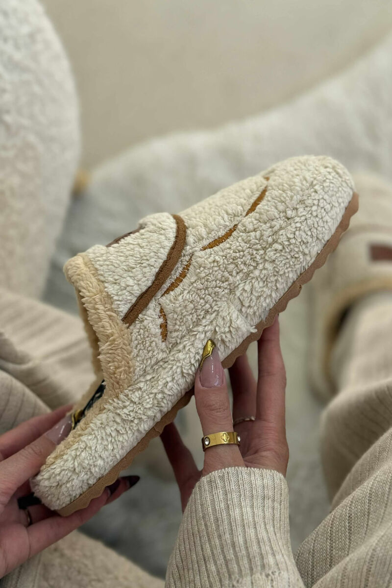SMALL LOGO TEDDY WOMEN SLIPPERS CREAM/KREM - 3