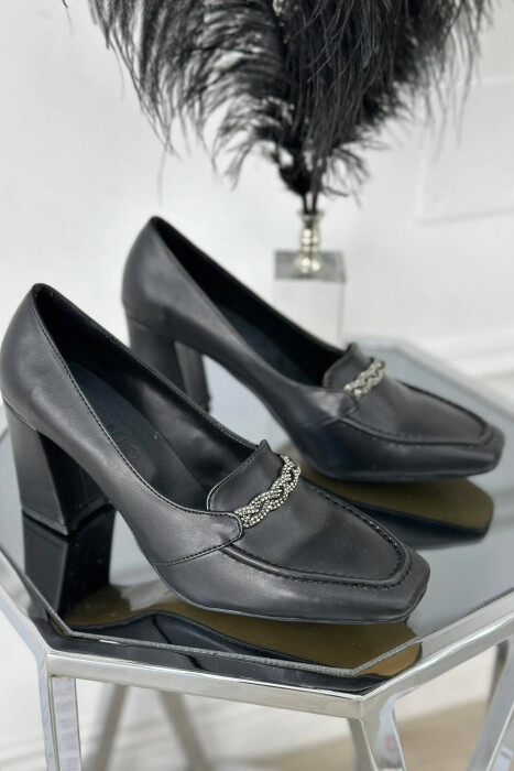 SPARKLE DETAIL SEMI HEEL WOMAN SHOES GLOSSY BLACK-ZEZE SHKELQIM - KLAUDIO FASHION