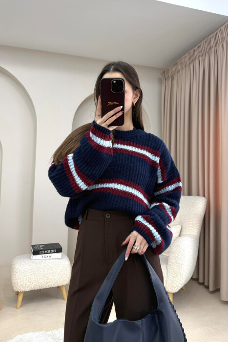 STRIPE CROPPED ROUND NECK WOMAN SWEATER DARK BLUE/BEE - KLAUDIO FASHION