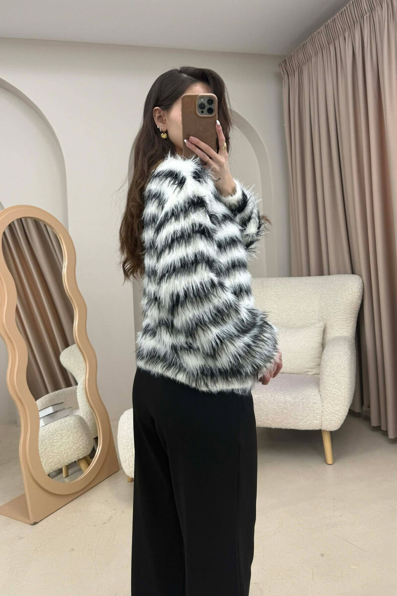 STRIPE DESIGN BUTTONED WOMEN CARDIGAN WHITE-E BARDHE - 3