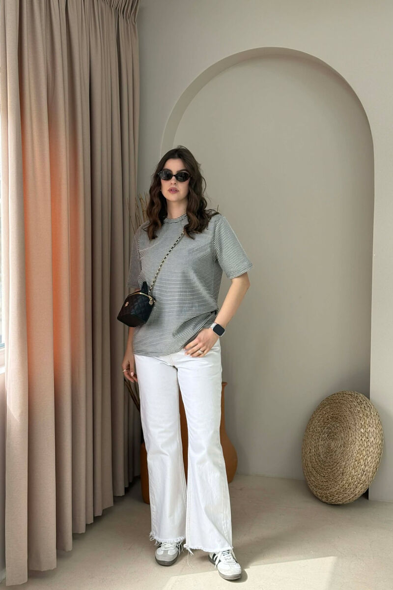 STRIPE DESIGN WOMAN T- SHIRT + 6 PAIR SOCKS BLACK-WHITE/ZB - 2