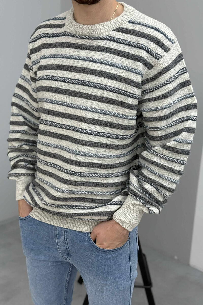 STRIPE KNITTED ROUND NECK MEN SWEATER LIGHT GREY/GZ - 2