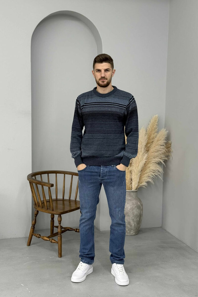 STRIPES DESIGN ROUND NECK KNITTED MEN SWEATER LIGHTBLUE/BZ - 1