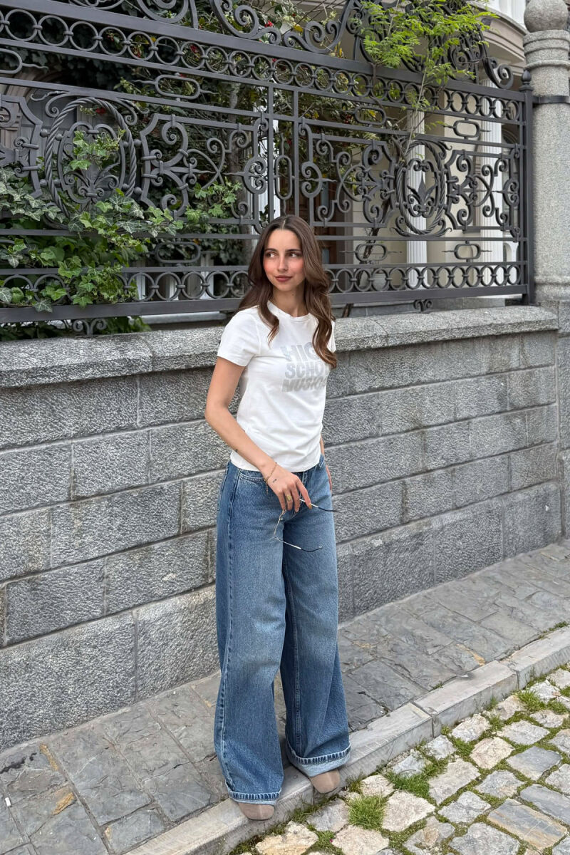 T-SHIRT PER FEMRA NE NGJYRE TE BARDHE - 2