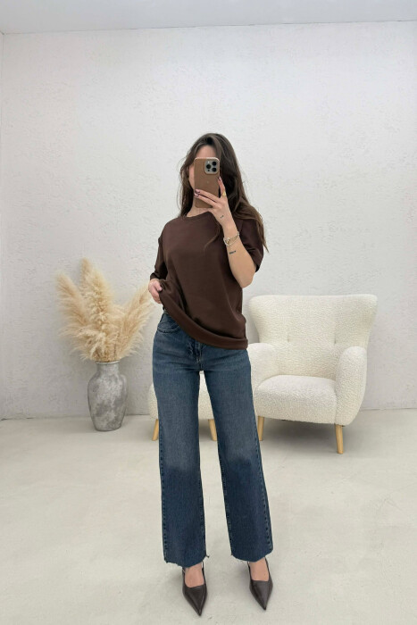T-SHIRT I THJESHTE PER FEMRA NE NGJYRE KAFE - 4