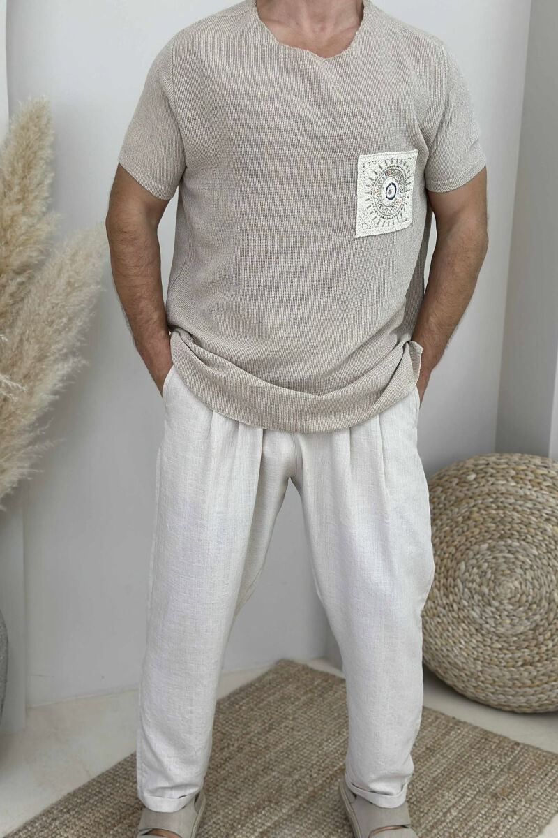 T-SHIRT I THJESHTË ME DETAJE PËR MESHKUJ NË NGJYRËN BEZHË - 1