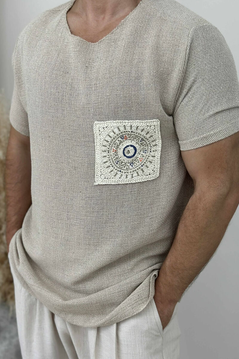 T-SHIRT I THJESHTË ME DETAJE PËR MESHKUJ NË NGJYRËN BEZHË - 3