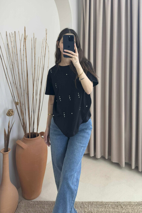 T-SHIRT I THJESHTË ME DETAJIN E GURËVE PËR FEMRA NË NGJYRËN E ZEZË - 1